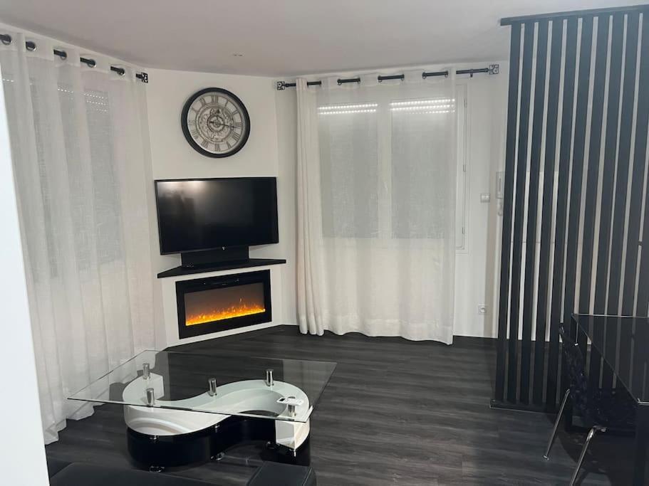 Ferienwohnung Appart De Luxe Tout Confort Jusqu A 4 Personnes Triel-sur-Seine Exterior foto